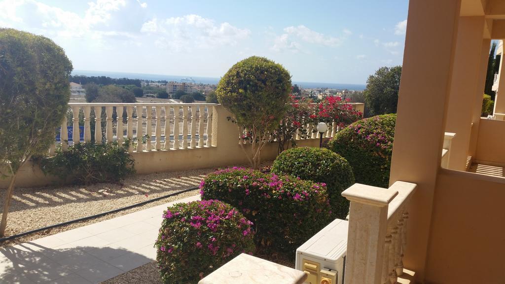 Ferienwohnung Panorama Court Paphos Exterior foto