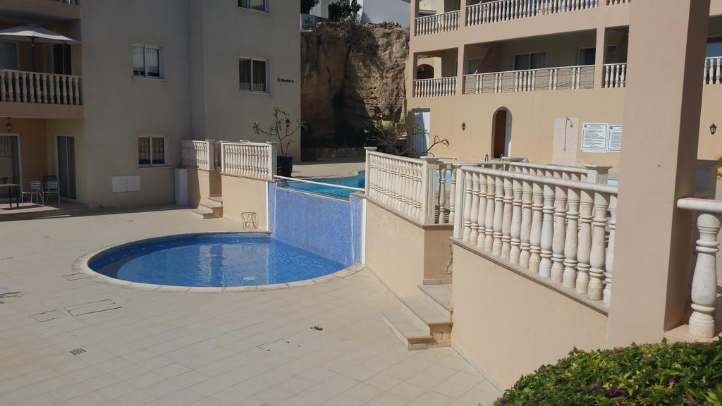 Ferienwohnung Panorama Court Paphos Exterior foto